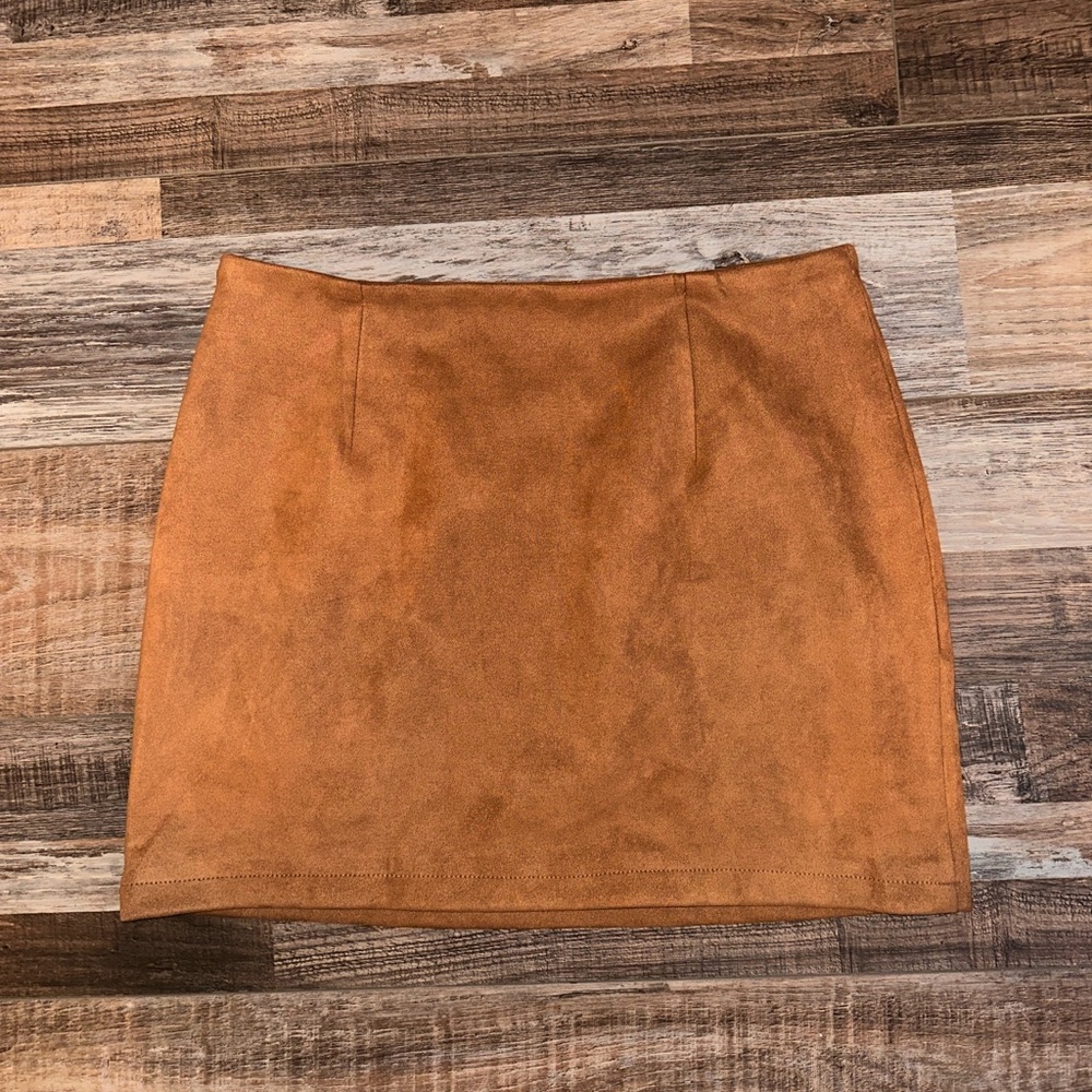 Elegant Tan Mini Skirt